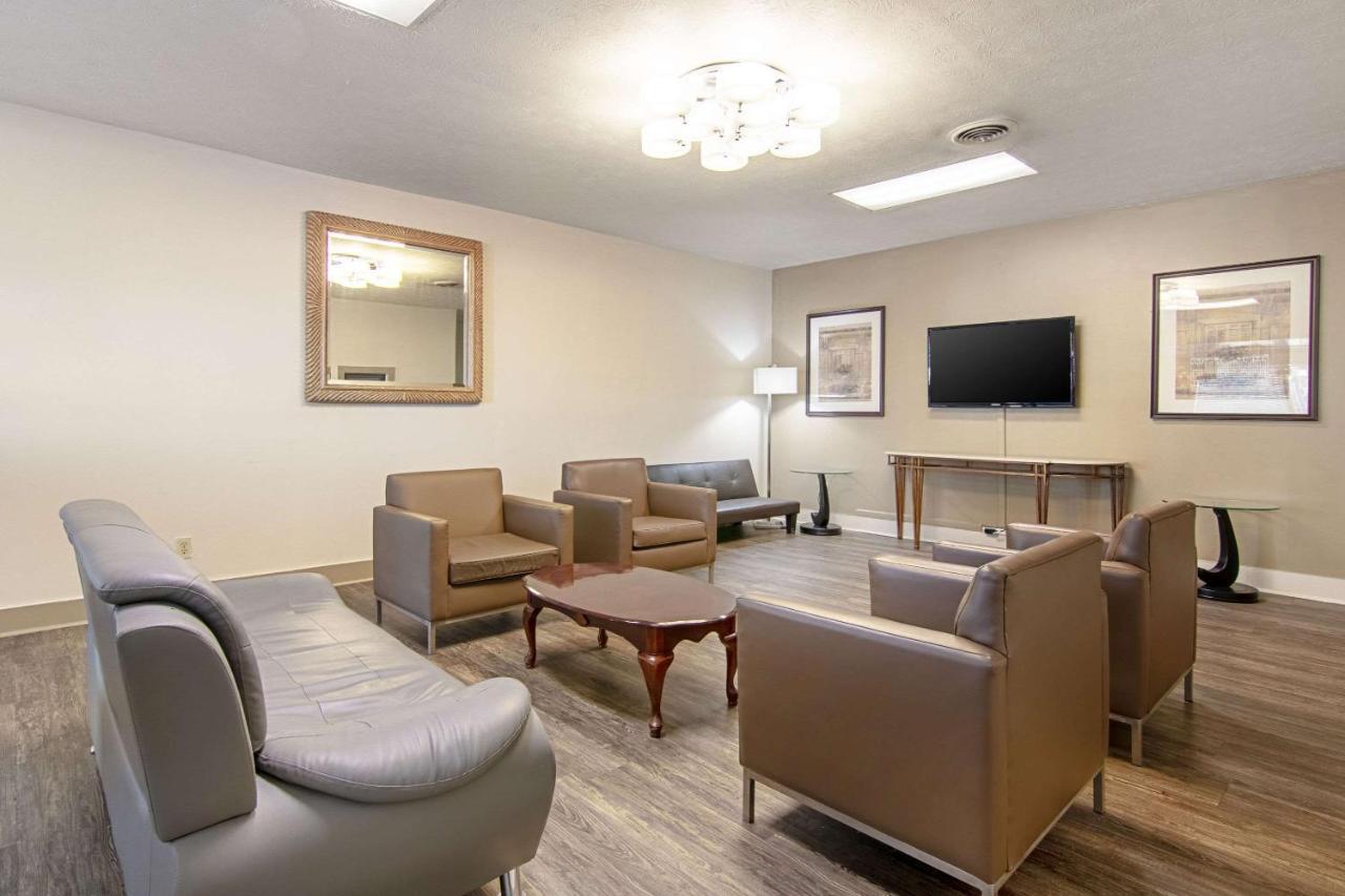 Red Roof Inn ラ・グレーンジ エクステリア 写真